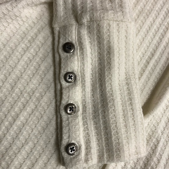 Chasor Womens Blouse Waffle Knit Ivory Long Sleeve Button Detail Size Large - Picture 6 of 6